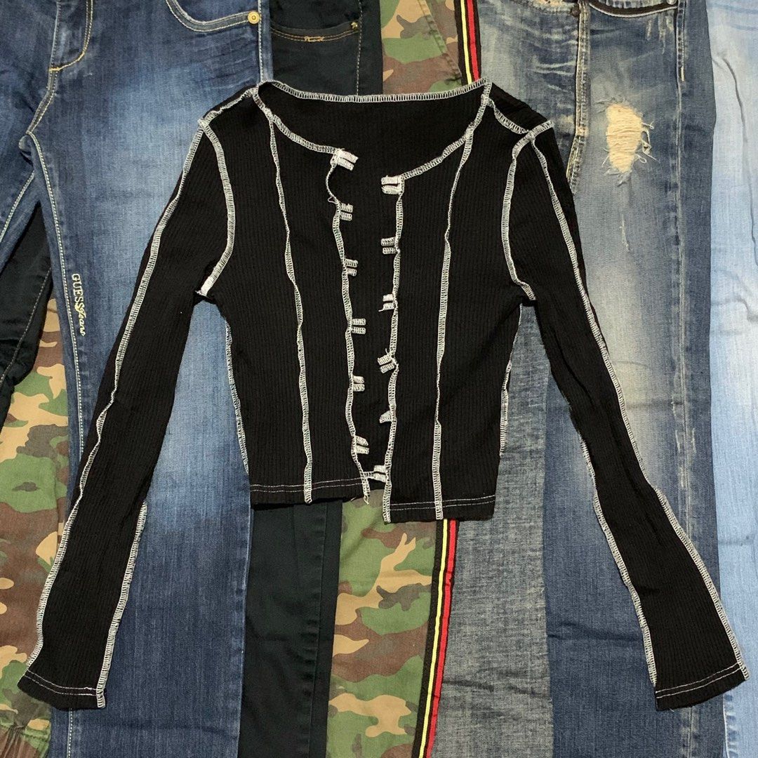 Tops (₱70-₱100) (Category: Others Tops) located in Magalang. Submitted by byali (Listing ID 1388473524, Image 1). Description: Slide 1-6 are all priced at ₱100 Slide 7-10 are all priced at ₱70 • Sizes range from xs-medium • Direct message for more details & questions • All are fixed prices. Low-ballers won’t be entertained Mode of payments: - GCash - Meet-ups.