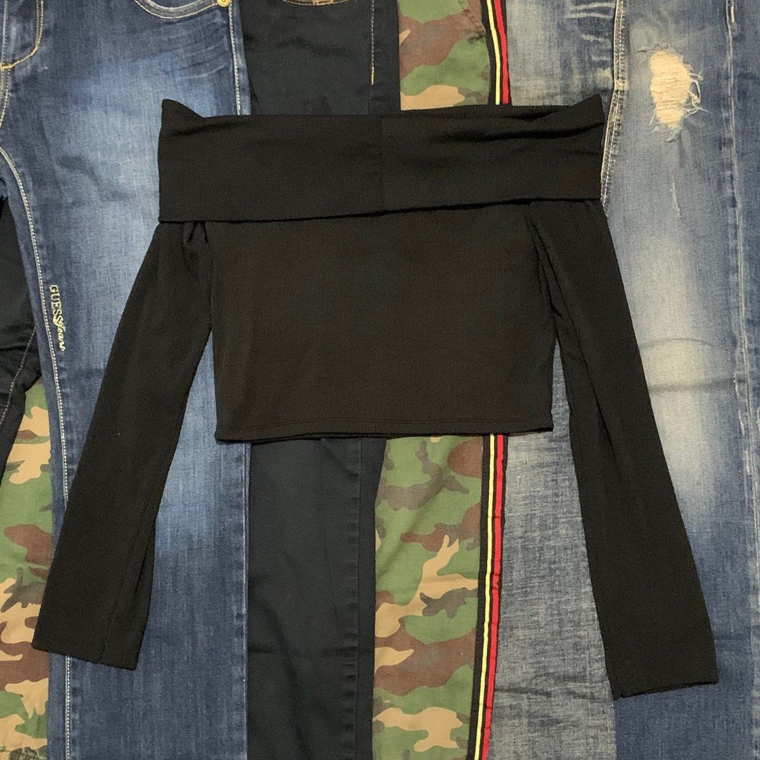Tops (₱70-₱100) (Category: Others Tops) located in Magalang. Submitted by byali (Listing ID 1388473524, Image 3). Description: Slide 1-6 are all priced at ₱100 Slide 7-10 are all priced at ₱70 • Sizes range from xs-medium • Direct message for more details & questions • All are fixed prices. Low-ballers won’t be entertained Mode of payments: - GCash - Meet-ups.