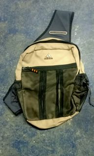 (Category: ) located in . Submitted by off_thethrift (Listing ID 1388438277, Image 1). Description: .