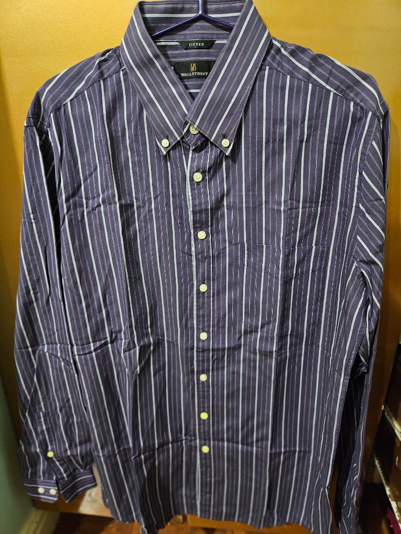 Wallstreet Longsleeves Polo (Category: Formal Shirts) located in Manila. Submitted by bubba20 (Listing ID 1388445283, Image 1). Description: Good as New Size XL rfs: decluttering.
