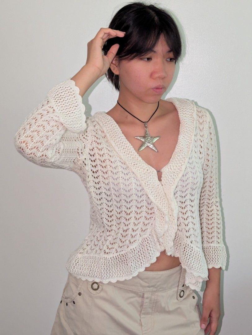 Vintage White Knitted Flared Sleeves Top (Category: Others Tops) located in Los Banos. Submitted by heavens3nt (Listing ID 1388420070, Image 3). Description: - sooooo pretty and hard to let go - fits S-L.