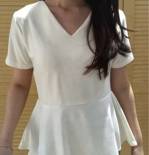 (Kategori: ) berada di . Dikirim oleh tinywardrobes (ID iklan 1388435209, Gambar 1). Deskripsi: .