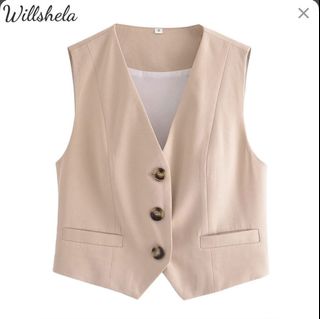(Category: ) located in . Submitted by thewardrobereset (Listing ID 1388440341, Image 1). Description: .