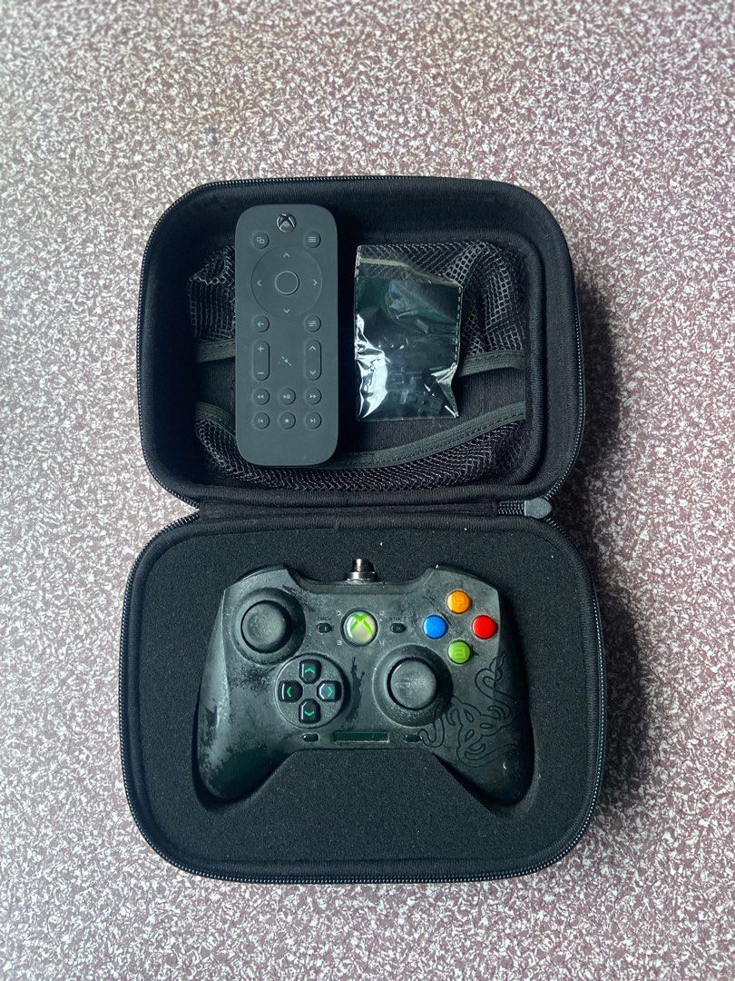 Xbox Razer Sabertooth Controller (UNTESTED) (Category: Controllers) located in Manila. Submitted by lezzhiedeals (Listing ID 1388457264, Image 1). Description: Xbox Razer Sabertooth Controller Buy your own will “As is where is” Strictly manage your expectation, hindi ko po siya natest mismo since wala akong xbox console. Location: Santa Mesa, Manila Shipping: Lalamove/ JNT/ LBC - can do unli test/video call This is untested — no return, no exchan