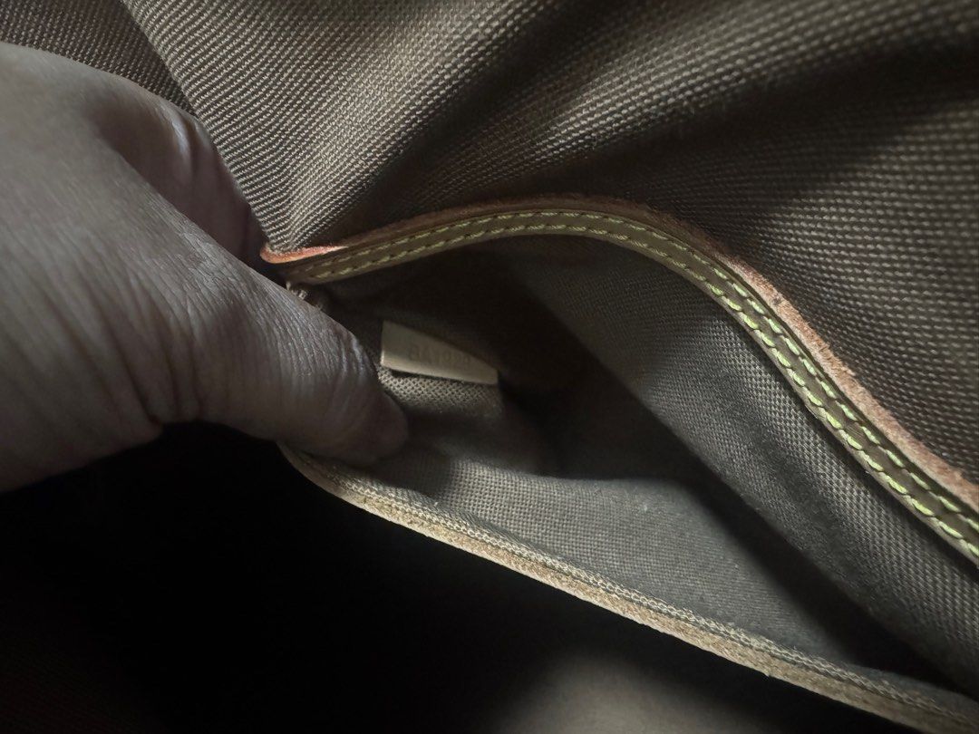 Authentic Louis Vuitton Alma PM (Category: Luxury Bags & Wallets) located in Manila. Submitted by marissagal.mendoza (Listing ID 1368537915, Image 2). Description: AUTHENTIC WITH MINIMAL SIGN OF USAGE IN GOOD CONDITION SELLING LOW- NO CARD AND DUSTBAG .