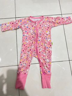 (Kategori: ) berada di . Dikirim oleh decluttersbb (ID iklan 1388645170, Gambar 1). Deskripsi: .