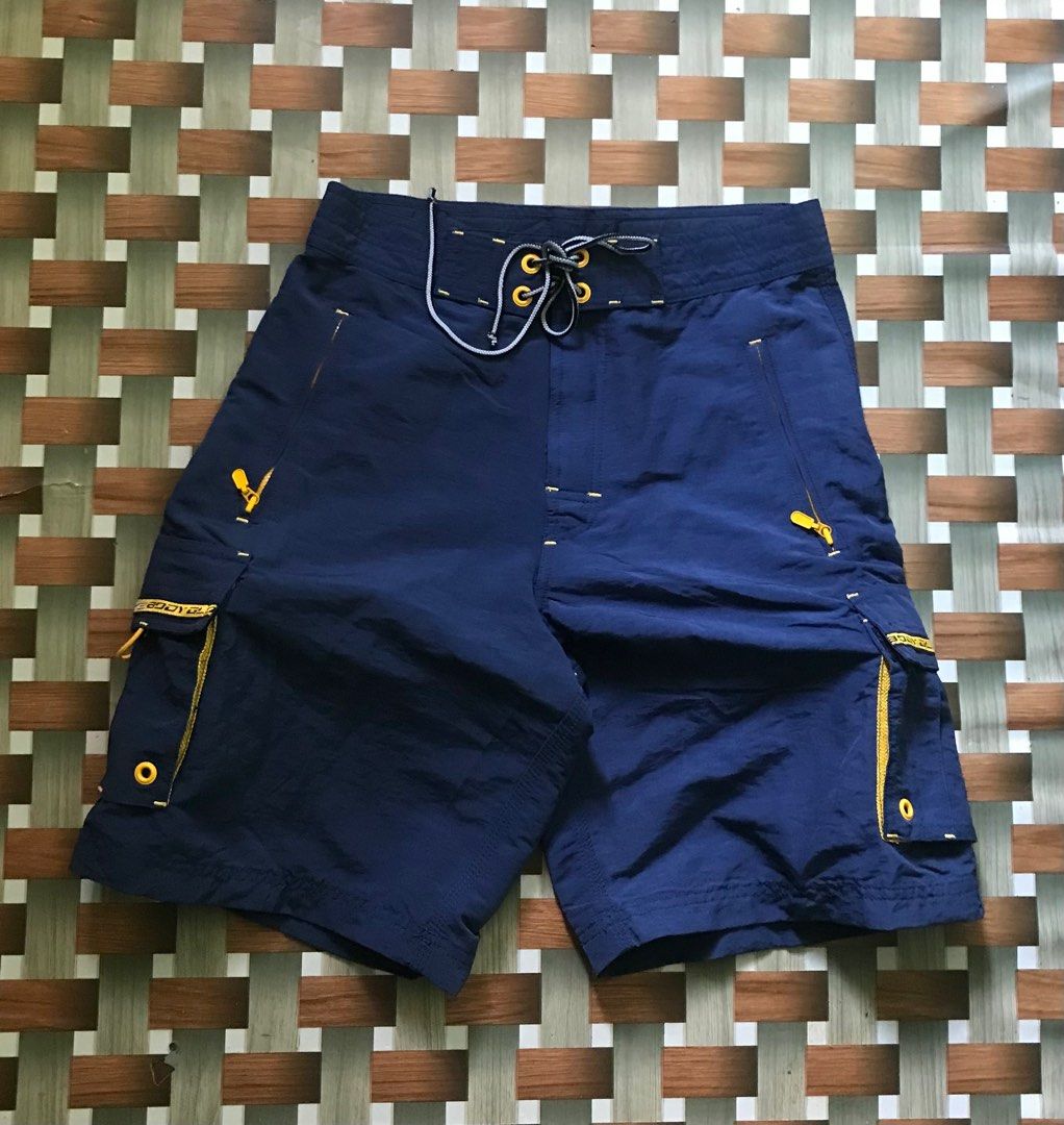 BODY GLOVE NYLON SHORT (Category: Activewear) located in Cebu City. Submitted by nelsonix (Listing ID 1388635828, Image 2). Description: BODY GLOVE NYLON SHORT SIZE SMALL W29to30 L20 AS NEW CONDITION 10/10 COLOR RATE NO ISSUE.