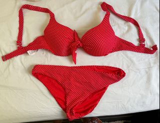 （分類：）位於 。 由 cicizxox 提交（商品編號 1388550772，圖片 1）。簡介： 。