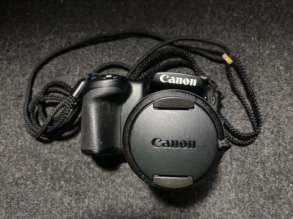 Canon Powershot SX400 IS (Category: Cameras) located in Antipolo. Submitted by ci4riel (Listing ID 1388566808, Image 2). Description: Condition: personal pre-owned, with signs of usage. The screen and lens have some visible dust ( does not affect operation much, but may need cleaning ) Included: Battery (no charger) Note: Selling as-is. .