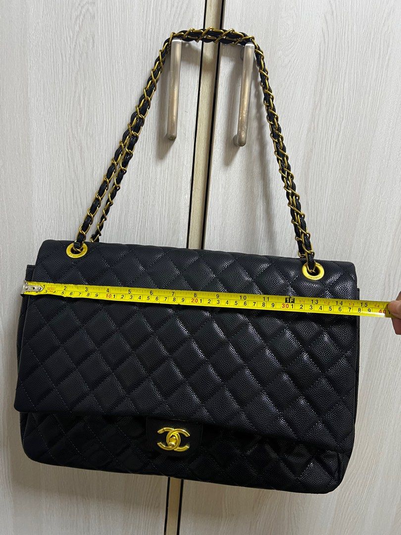 Chanel Large bag (Category: Tote Bags) located in Muntinlupa City. Submitted by ababrl (Listing ID 1388578647, Image 2). Description: Cavier skin Brand new chanel Bit large check for the size first Ideal for travel RFS: Migrating soon Issue: NONE .