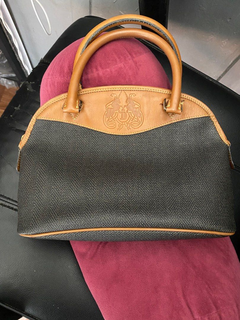Didier lamarthe dome bag (Category: Luxury Bags & Wallets) located in Santa Rosa. Submitted by rjplpreloved (Listing ID 1388507058, Image 1). Description: Didier Lamarthe paris brand bag still in good hand bag in dome shape Mop: gcash or bank only Courier: j&t.