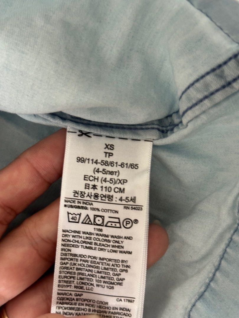 Gap Dress (Category: Babies & Kids Fashion) located in Iloilo. Submitted by fari3 (Listing ID 1388545871, Image 3). Description: Like new size 4yo.