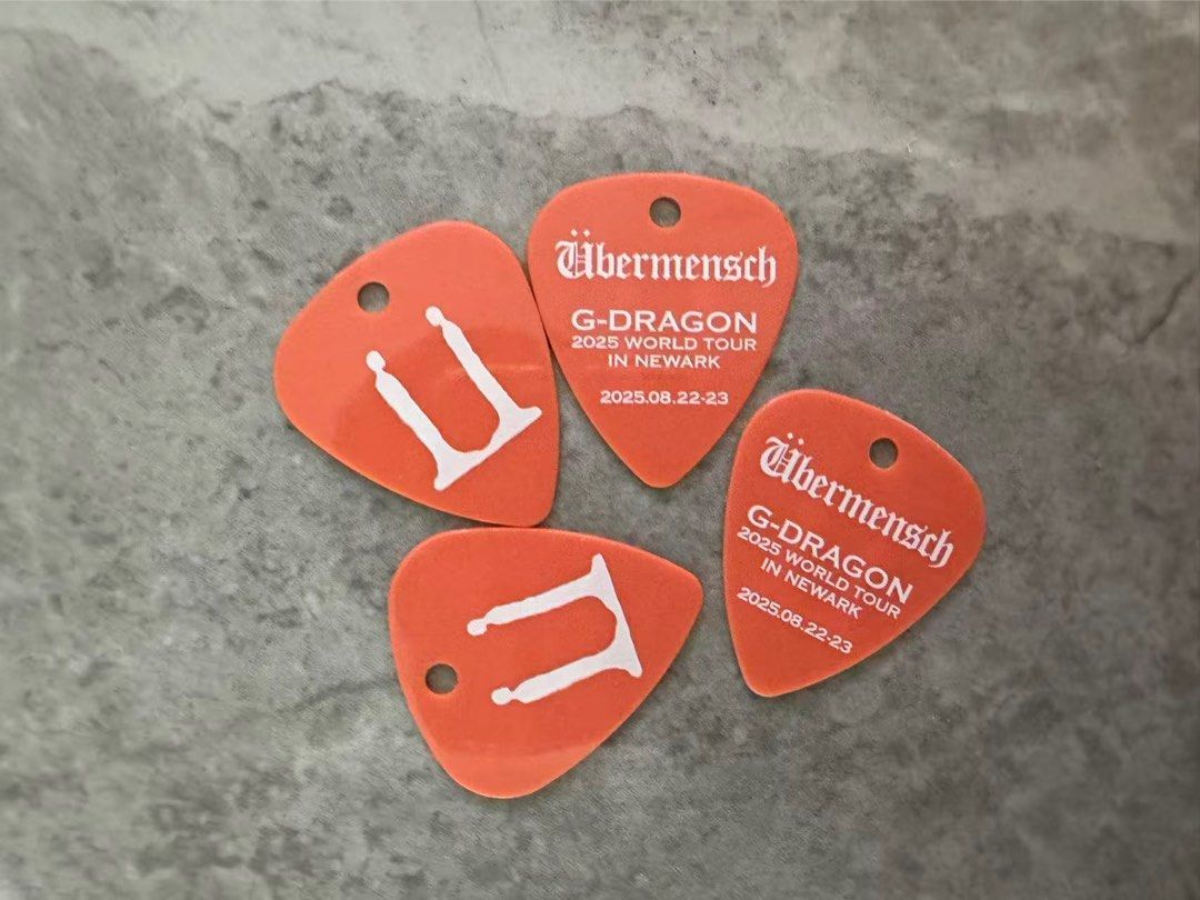G-DRAGON ÜBERMENSCH ENCORE 2025 ギターピック 白 🚨G-DRAGON 2025