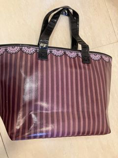 （分類：）位於 。 由 irenelawkitty 提交（商品編號 1388609171，圖片 1）。簡介： 。