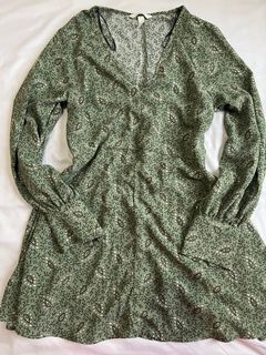 (Category: ) located in . Submitted by eya_preloved (Listing ID 1388572472, Image 1). Description: .