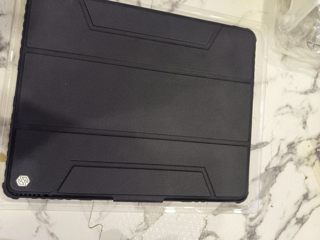 Ipad Air leather case (Category: iPad) located in Manila. Submitted by Kickfeet (Listing ID 1388515129, Image 3). Description: .