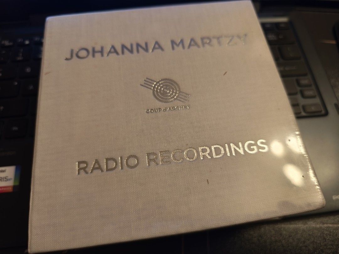 Johanna Martzy Radio Recordings 8CD box set, 興趣及遊戲