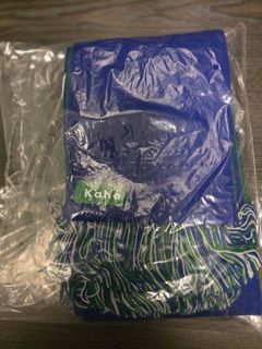 （分類：）位於 。 由 prettypudding.818 提交（商品編號 1388687404，圖片 1）。簡介： 。