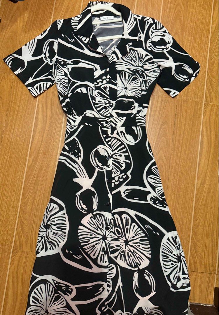 Love Bonito Dress (Category: Dresses) located in Mangatarem. Submitted by jvleexx (Listing ID 1388655869, Image 2). Description: Item was worn once Rfs: gain weight and decluttering.