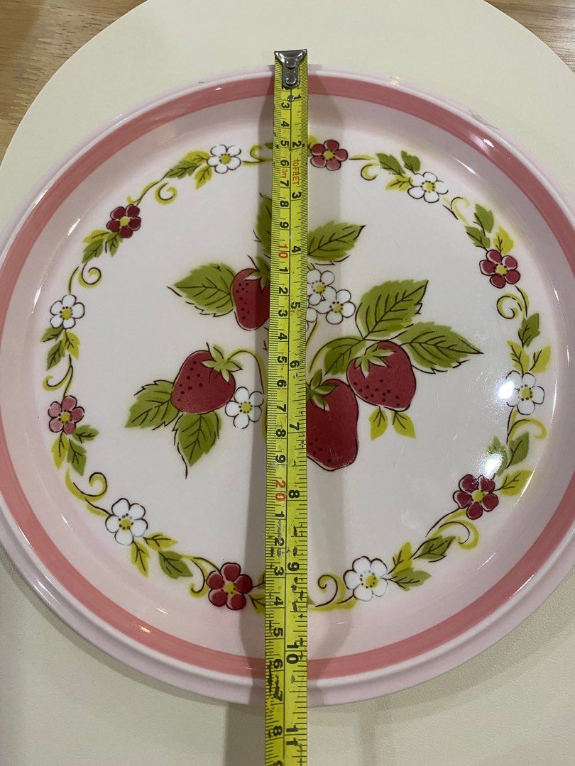 Mikasa Vintage Berry patch (Category: Dinnerware & Cutlery) located in Mandaluyong City. Submitted by joytotheworld-preloved (Listing ID 1388629296, Image 2). Description: 1 pc ONLY See photo for details As is, japan surplus 📍Mandaluyong 🛵 Lalamove/ grab.