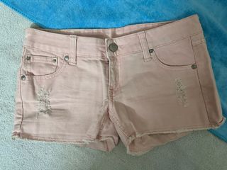(Category: ) located in . Submitted by loveuu25 (Listing ID 1388622135, Image 1). Description: .