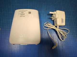 NETGEAR Orbi Router RBK20 AC2200 Compact Size, Suitable for Homes, Small Offices, or Warehouses up to 2000 ft²64192811908483110