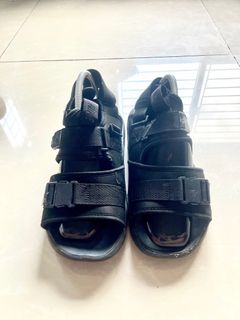 (Category: ) located in . Submitted by ynz_preloved (Listing ID 1388542379, Image 1). Description: .