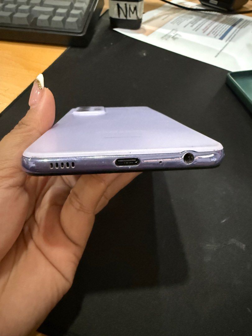 Samsung a52s (Category: Samsung) located in Rodriguez. Submitted by eyakeya (Listing ID 1388503048, Image 3). Description: Unit and case only Extra phone Price negotiable.