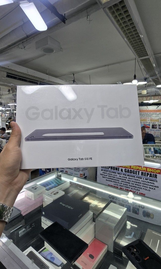 Samsung Galaxy Tab S10 FE Wifi Only (Category: Samsung) located in Quezon City. Submitted by samanthaga21954 (Listing ID 1388541244, Image 2). Description: Samsung Galaxy Tab S10 FE Wifi Only Brandnew Sealed with Warranty Onhand Stock.
