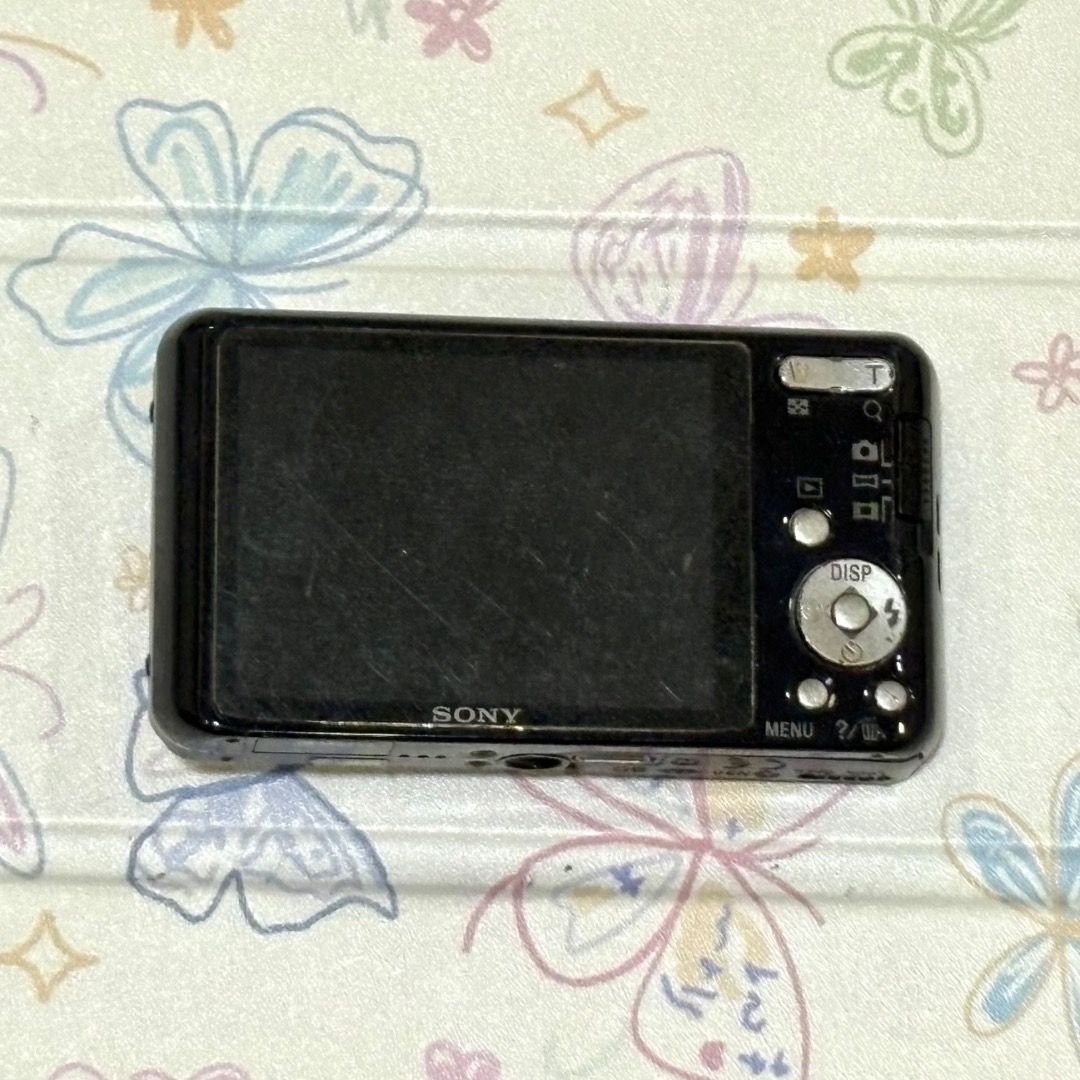 Sony Cybershot DSC W570 | Working | READ Description (Category: Cameras) located in Caloocan City. Submitted by altairrepa08619 (Listing ID 1388678513, Image 2). Description: sony cybershot dsc-w570 * price | 2000 * for repair but is turning on and working lcd * lens stuck and need lang ipa-repair Inclusions * 4gb Original Sony SD Card * Original Battery.