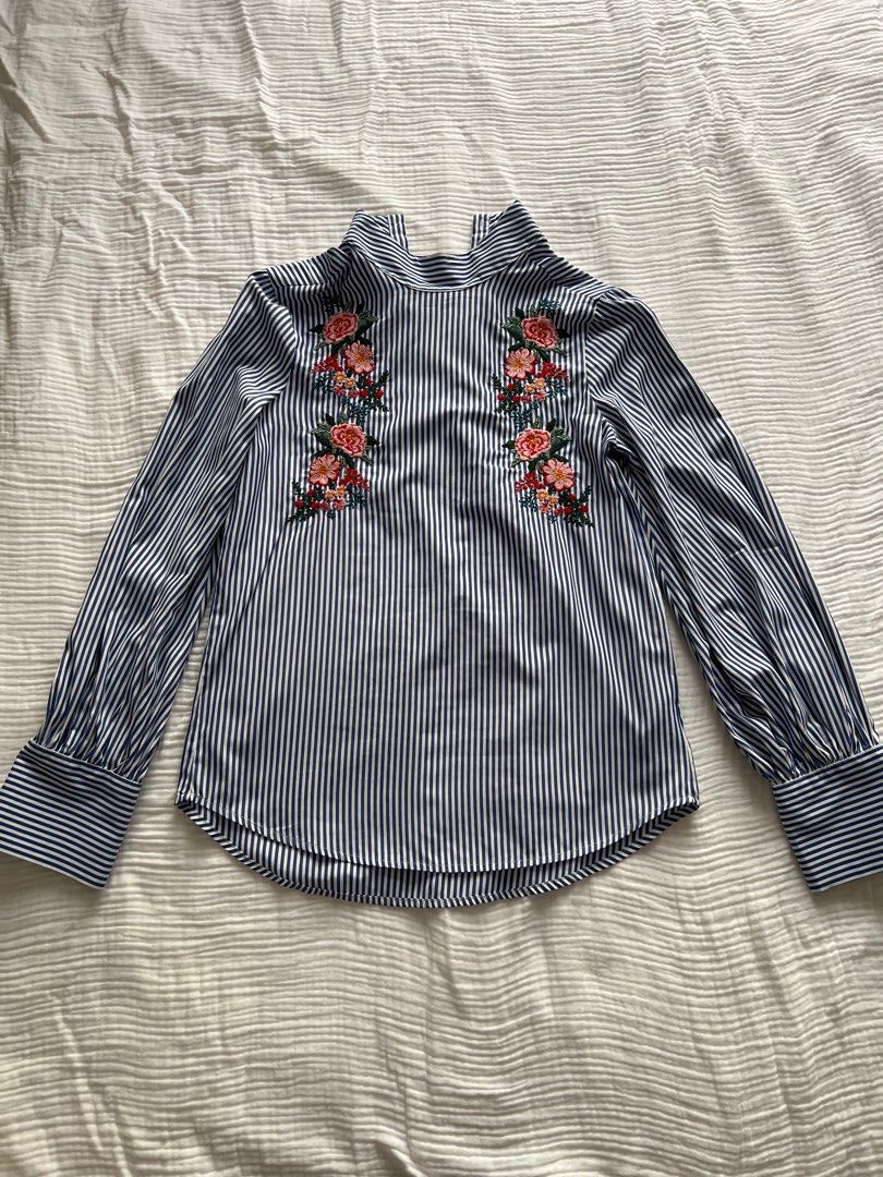STRADIVARIUS Blue Striped Blouse with Embroidery (Category: Blouses) located in Antipolo. Submitted by prebym_ (Listing ID 1388611973, Image 2). Description: has floral embroidery at the back.