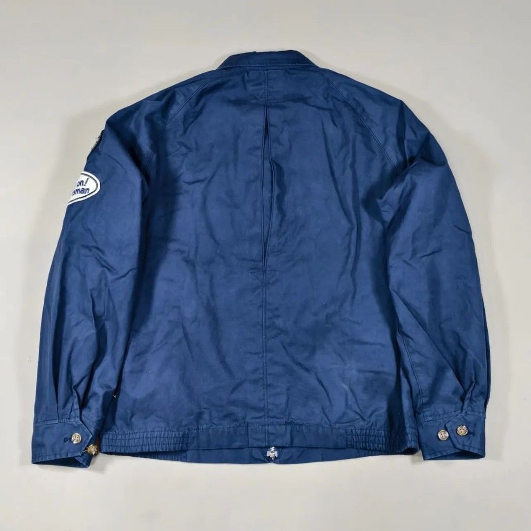 Van Jac Japan Ivy Style Harrington Jacket (Category: Coats, Jackets and Outerwear) located in Roxas City. Submitted by fadesandpatinas (Listing ID 1388597105, Image 3). Description: Van Jac Japan Ivy Style Harrington Jacket Tagged Medium Measurements: Pit - 22.5" Length - 25.2" Shoulder - Raglan About 18" Sleeve - Raglan about 24" A timeless piece from Van Jac, the brand that helped shape Japan’s Ivy Style movement. This Harrington jacket embodie