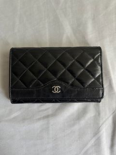 (Category: ) located in . Submitted by skinnyshopaholic (Listing ID 1388547910, Image 1). Description: .