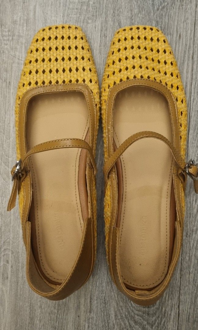 Weave Mary Jane shoes (Category: Flats & Sandals) located in Angeles City. Submitted by agida (Listing ID 1388624882, Image 2). Description: * brand new * weaved design * size 7 US.