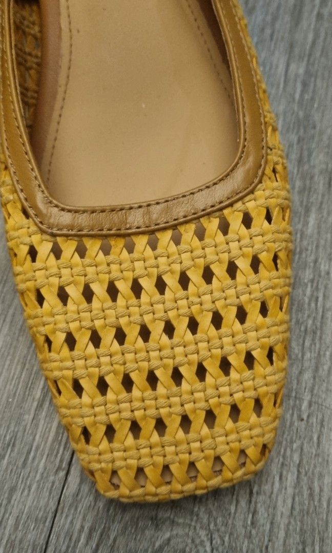 Weave Mary Jane shoes (Category: Flats & Sandals) located in Angeles City. Submitted by agida (Listing ID 1388624882, Image 3). Description: * brand new * weaved design * size 7 US.