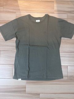 （分類：）位於 。 由 aaangus 提交（商品編號 1388649338，圖片 1）。簡介： 。