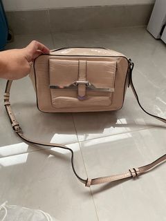 (Kategori: ) berada di . Dikirim oleh cherry06stuff (ID iklan 1388525048, Gambar 1). Deskripsi: .