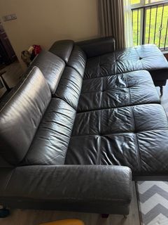 (Category: ) located in . Submitted by 3vonne (Listing ID 1388528562, Image 1). Description: .