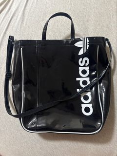 Adidas包包出售| 肩背、側背包| 旋轉拍賣Taiwan