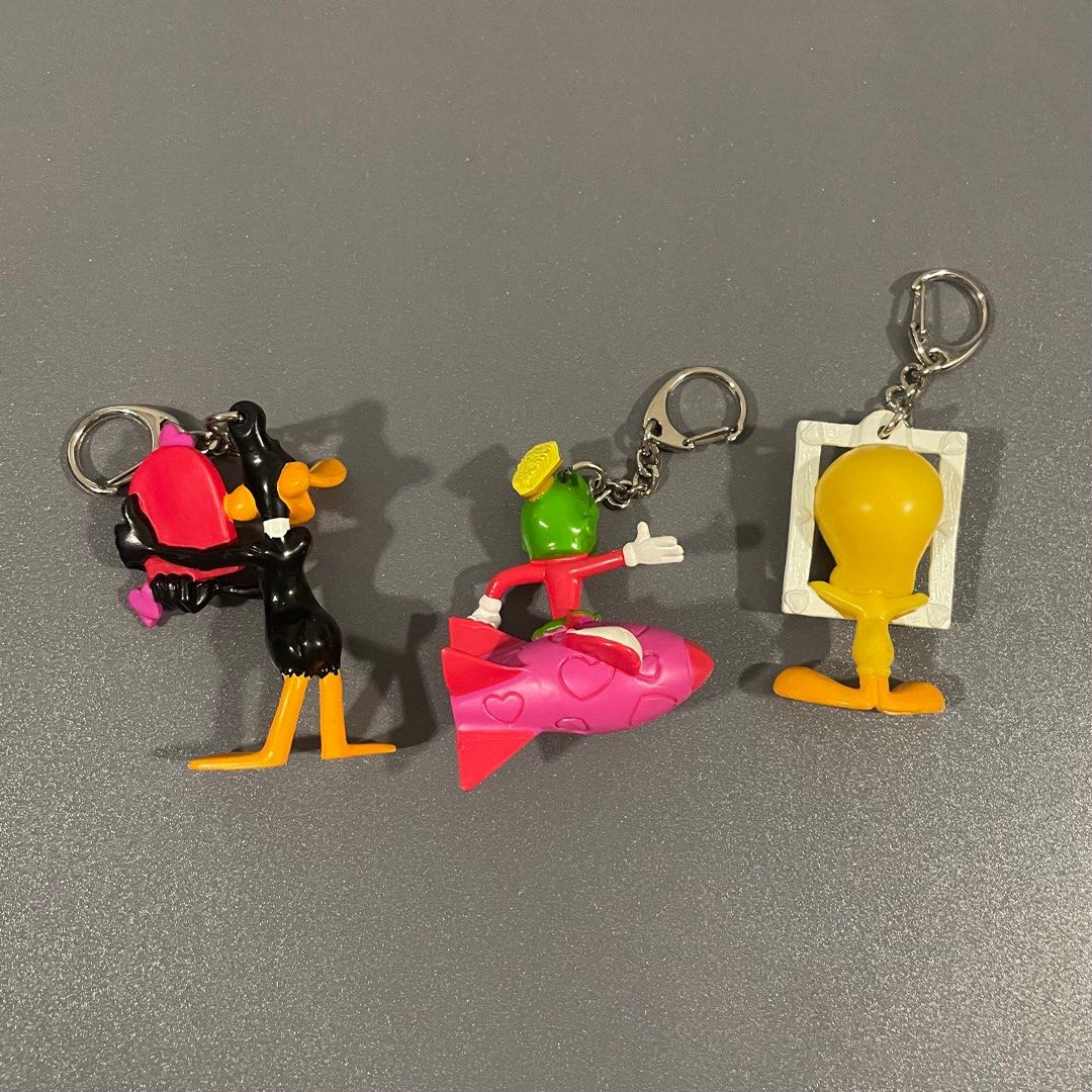 翠兒公仔 翠兒 中古 公仔 tweety bird 掛件 掛飾 吊飾 生日禮物 送禮 卡通 實用 日用品 鎖匙扣 keychain, 興趣及 ...