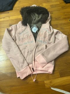 (Category: ) located in . Submitted by kkkt428 (Listing ID 1388875630, Image 1). Description: .