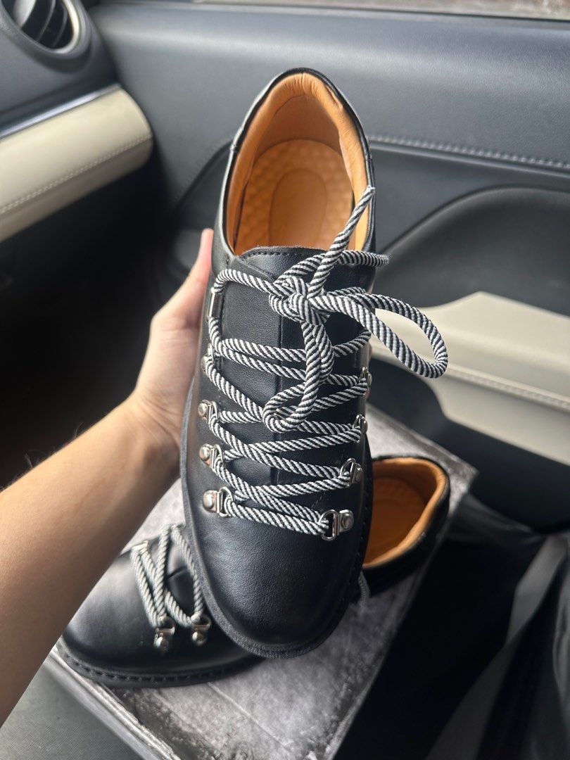 Alt danner boots derby size39 euro fits 7US (Category: Boots) located in Paranaque City. Submitted by jidagreat (Listing ID 1388734476, Image 2). Description: Alt danner derby BNDS Size: 39 EURO fits 7US size runs big With box from hongkong No issue Can pre order if u want other sizes .