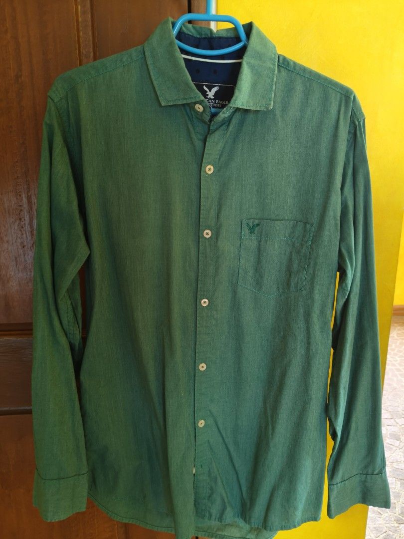 American Eagle Green Polo Shirt (Category: Tshirts & Polo Shirts ) located in Rizal. Submitted by zjs46 (Listing ID 1388740854, Image 1). Description: Size XL Pre-loved Antipolo location Payment via G-Cash, delivery via Lalamove care of buyer..
