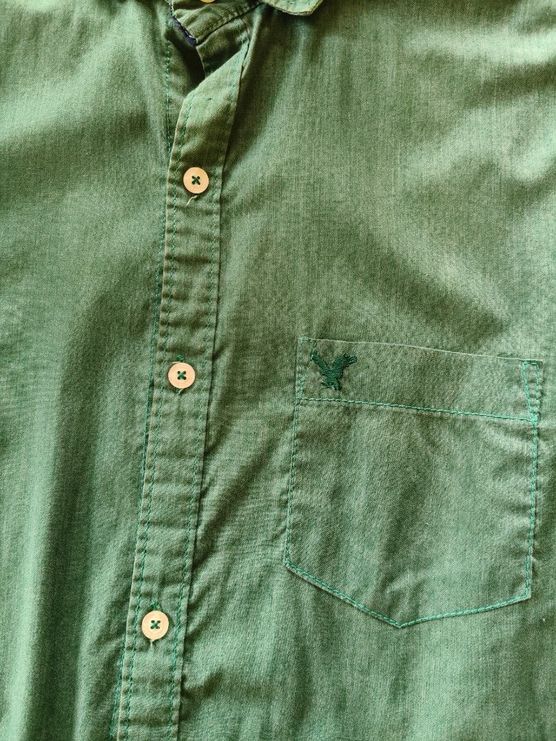 American Eagle Green Polo Shirt (Category: Tshirts & Polo Shirts ) located in Rizal. Submitted by zjs46 (Listing ID 1388740854, Image 3). Description: Size XL Pre-loved Antipolo location Payment via G-Cash, delivery via Lalamove care of buyer..