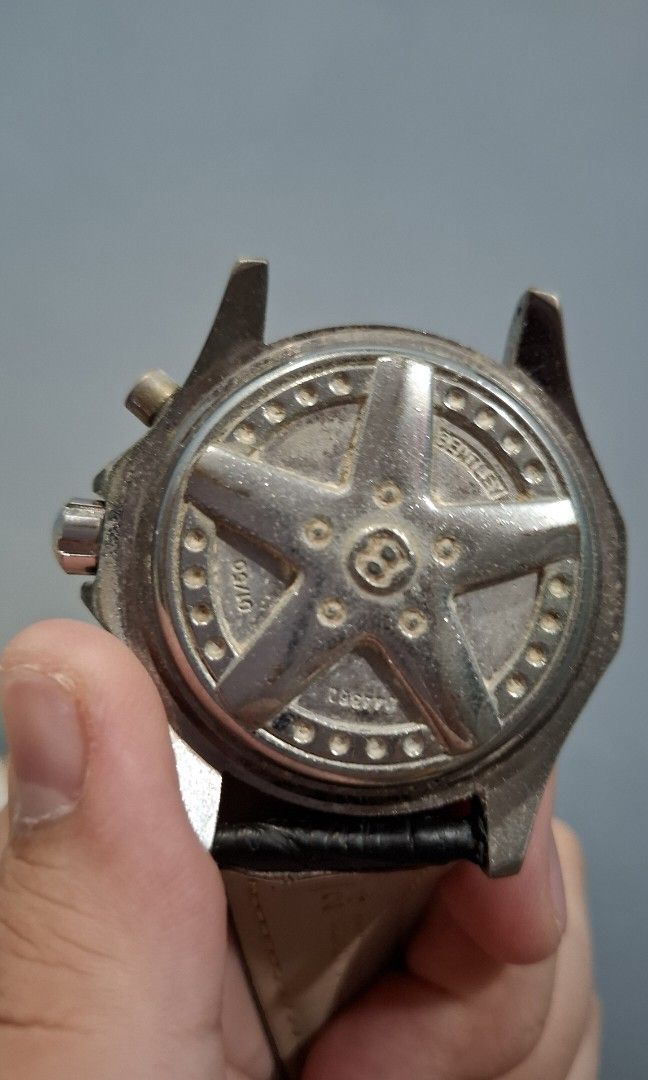 BREITLING FOR BENTLEY J44362 (Read Desc) (Category: Men's Watches) located in Caloocan City. Submitted by mikomikoj (Listing ID 1388748594, Image 3). Description: breitling for bentley j44362 issues: - no strap included, only the watch - no paperworks - bought in 2018 - free bag negotiable if sure buyer mop: gcash, seabank mod: lalamove (sf shouldered by buyer).