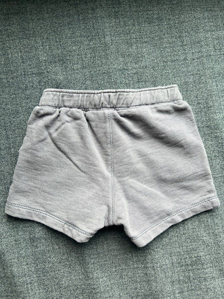 Carters little planet shorts 24m (Category: Babies & Kids Fashion) located in Makati City. Submitted by cconate (Listing ID 1388719888, Image 3). Description: .
