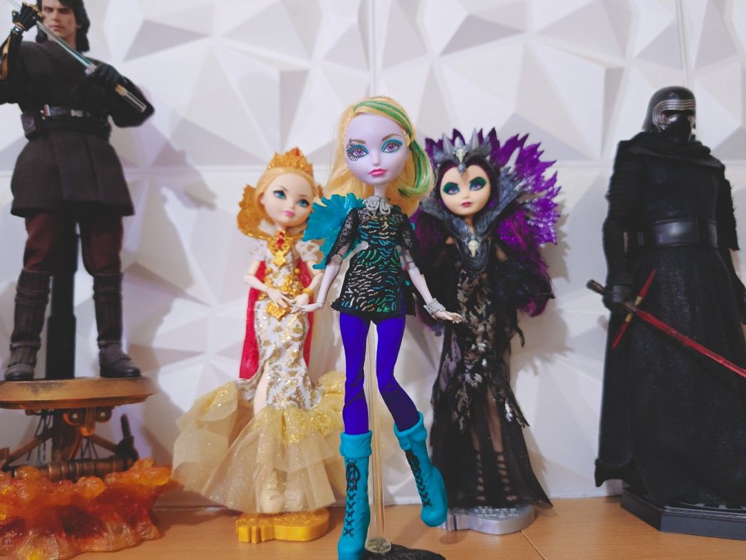 Ever after high - Faybelle Thorn EAH Doll (Category: Kids Toys) located in Manila. Submitted by mik0509 (Listing ID 1379354356, Image 1). Description: PRELOVED as is where is WHAT YOU SEE IS WHAT YOU GET !misplaced accessories for EAH & MH dolls, willing to ship for free when found!.