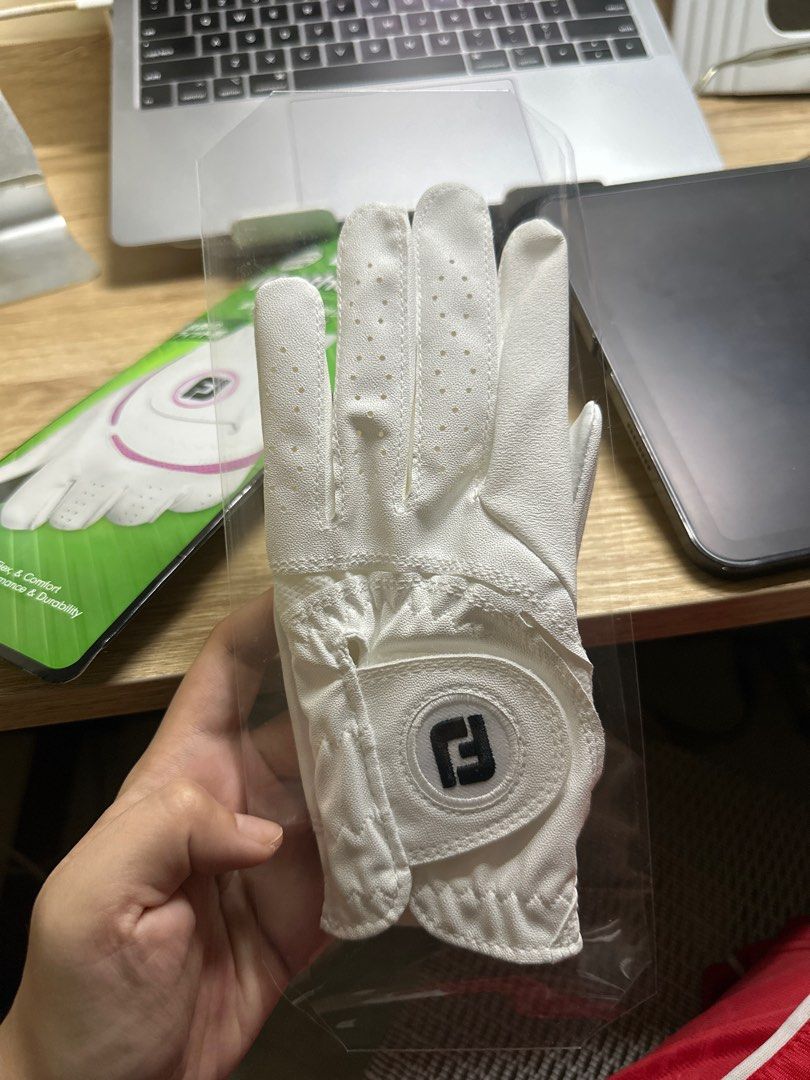 Footjoy WeatherSof Gloves Size 20 Women’s (Category: Golf) located in Lapu-Lapu City. Submitted by hyulari_ (Listing ID 1388755853, Image 2). Description: Selling for how much I bought it. Brand new, only opened to fit but it’s unfortunately too small for me. Size 20 Women’s Color: White/ White Glove for Left hand (for right-handed golfers) Shipping c/o buyer.