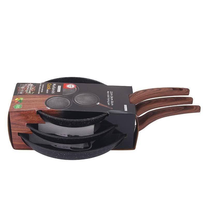Frying pan 3in1 (Category: Fryers) located in Manila. Submitted by jelai.cybyb (Listing ID 1388740170, Image 2). Description: FRYING PAN SET（3 IN 1 ） SIZE ：20 CM, 24 CM, 28 CM.