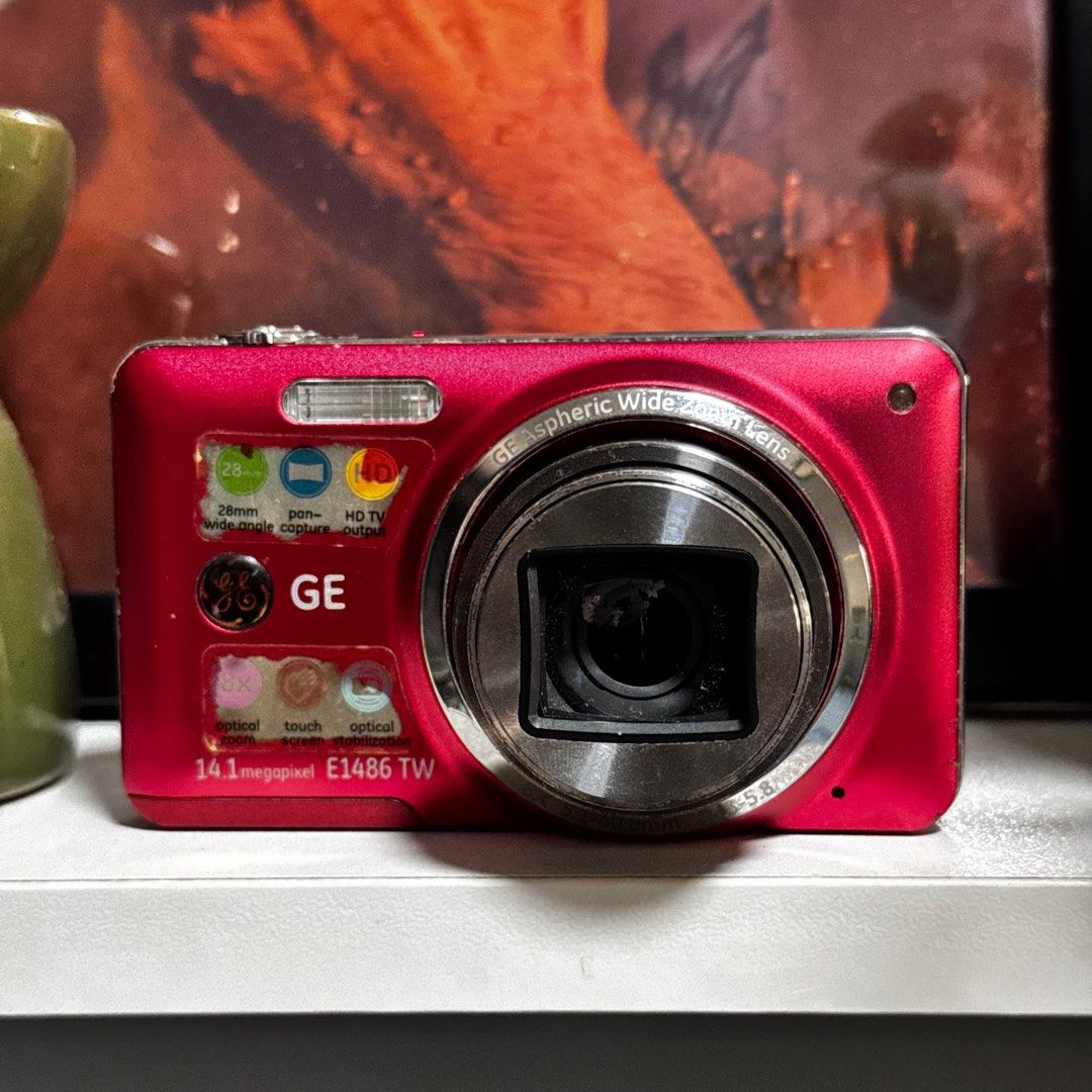GE E1486 TW touch screen (Category: Cameras) located in Cebu City. Submitted by gilejehhk (Listing ID 1388726441, Image 2). Description: RED: GE E1486 TW touch screen (issue: small part of the screen doesn’t respond, but it’s still manageable) -14.1 megapixel Unit, battery and universal clip charger only!.